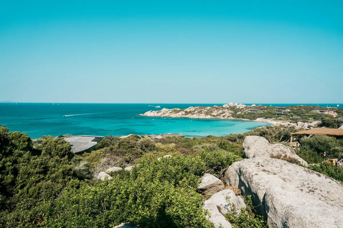 Littoral corse entre mer et maquis